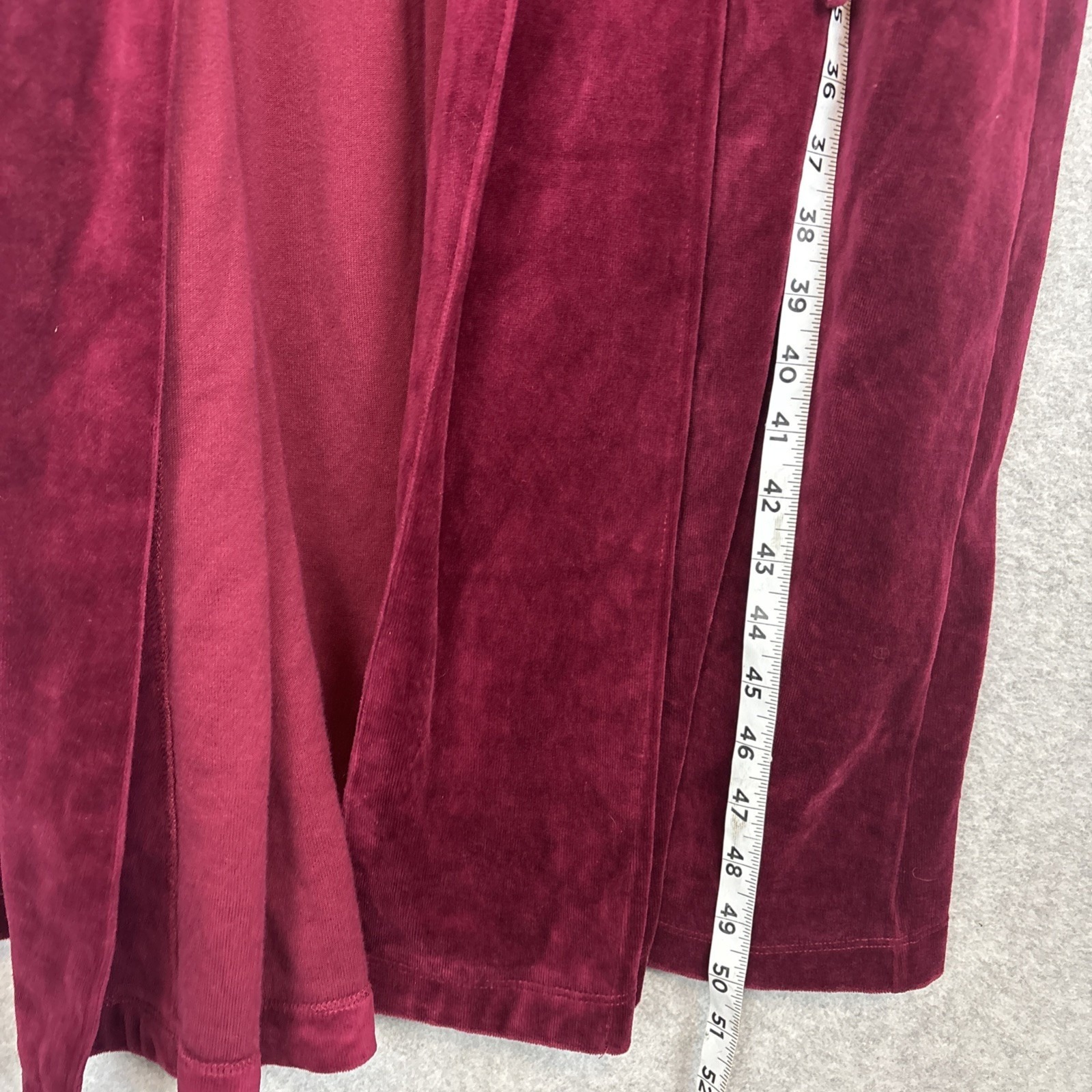 Vintage Eileen West Longline Robe Bathrobe Size M Maroon Velour Lace Trim — image 2 of 8